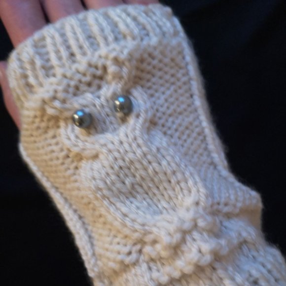 HOST PICK new Owl Knit Fingerless Gloves Mittens Hooter Made in Canada - Picture 6 of 7